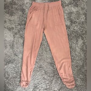 Pink rose boho mauve ruched ankle flowy high rise crop pants joggers women’s M